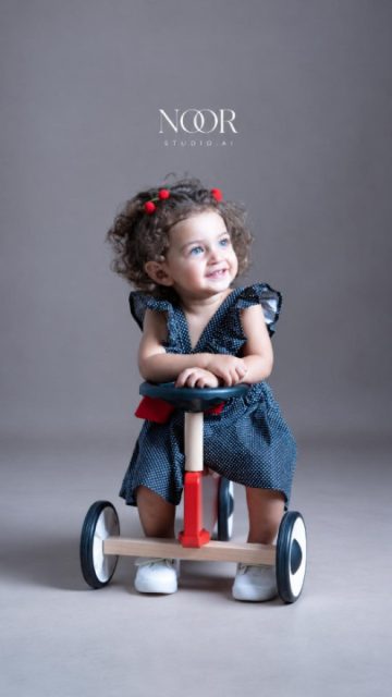 Two years old, full of play, discovery and smiles 🤍
The second birthday photoshoot concept: simple and chic, with room for your little one’s personality to shine.
At NOOR, we design every concept around your child. ✨

İki yaş; oyun, keşif ve gülümsemelerle dolu 🤍
Doğum günü çekiminin ikinci konsepti: sade ve şık, minik çocuğunuzun kişiliğinin parlamasına alan açan bir ortam.
NOOR’da her konsepti çocuğunuza özel tasarlıyoruz. ✨

Два года — время игр, открытий и улыбок 🤍
Вторая концепция съёмки ко дню рождения: лаконичная и стильная, чтобы индивидуальность вашего малыша раскрылась во всей красе.
В NOOR мы создаём каждую концепцию специально для вашего ребёнка. ✨

دو سالگی، پر از بازی و کشف و لبخند 🤍
ست دوم عکاسی تولد؛ ساده و شیک، با فضایی برای درخشیدن شخصیت کوچولوی شما.
در NOOR، هر کانسپت را برای کودک شما طراحی می‌کنیم. ✨